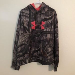 Under Armour 2xl woman’s sweatshirt